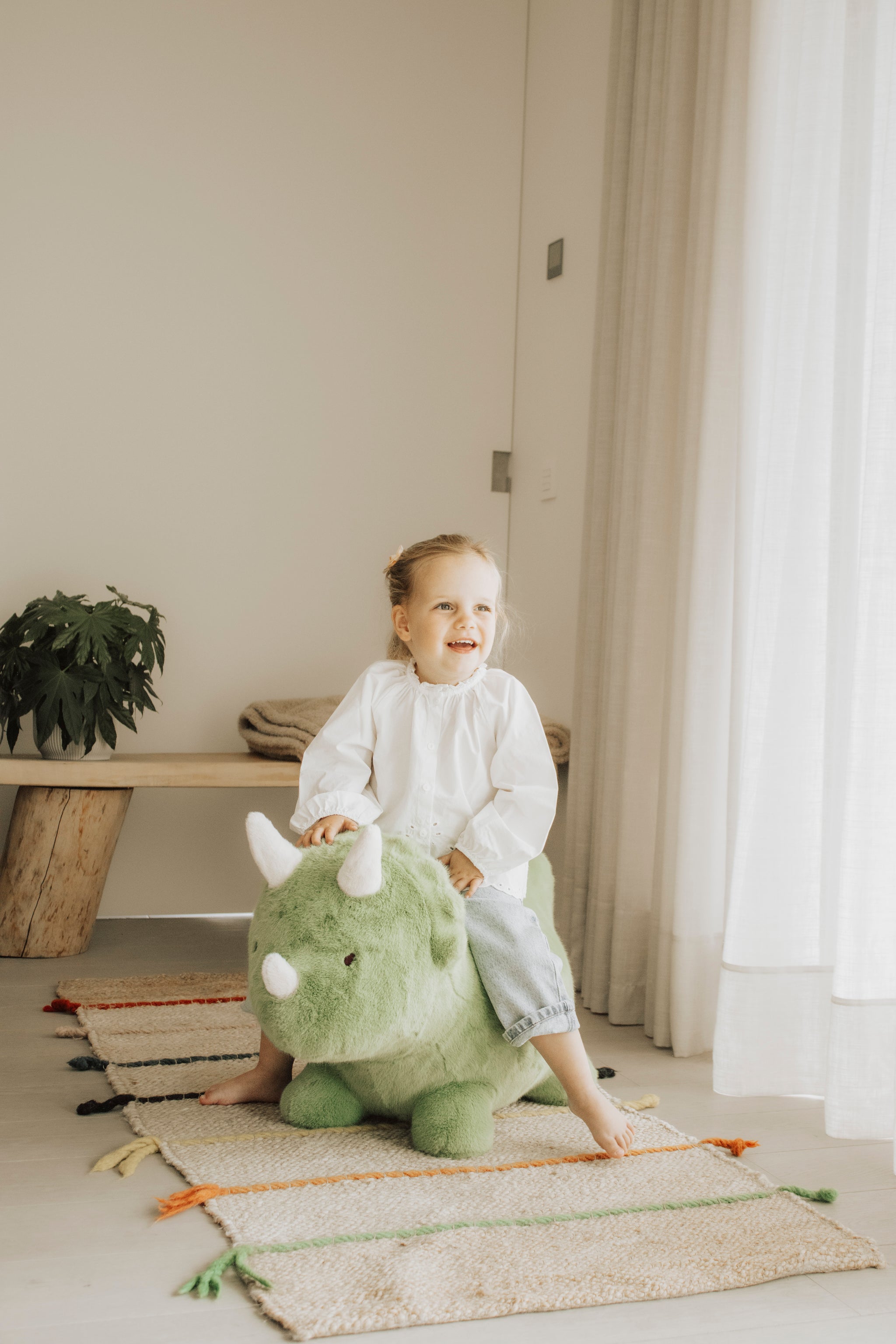 Zachte stuiterende dino